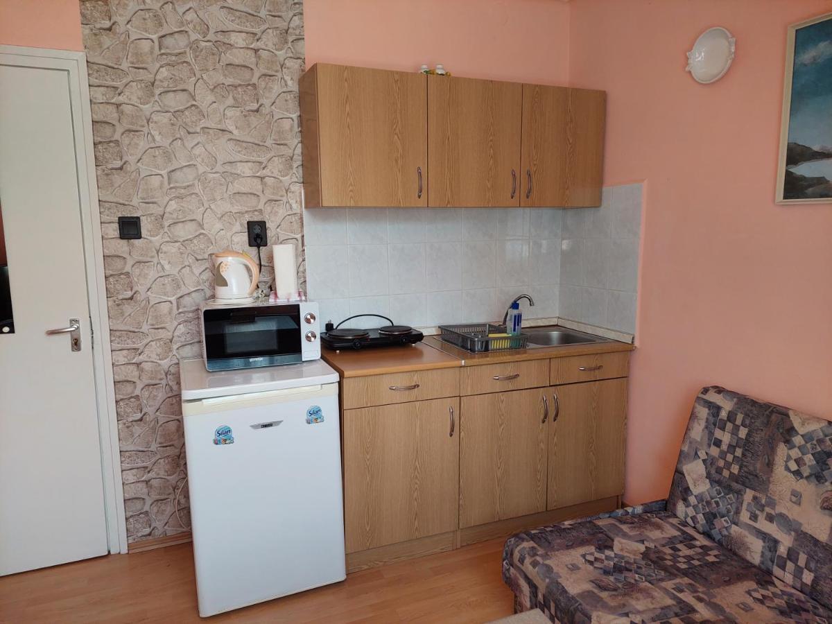 Petra Vendeghaz Apartment Buk Luaran gambar
