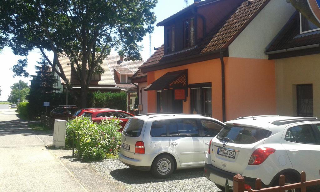 Petra Vendeghaz Apartment Buk Luaran gambar